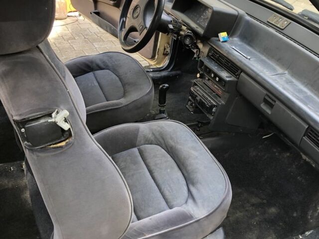 Желтый ВАЗ 2108, объемом двигателя 1.3 л и пробегом 77 тыс. км за 380 $, фото 1 на Automoto.ua
