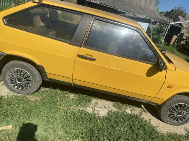 Желтый ВАЗ 2108, объемом двигателя 1.3 л и пробегом 146 тыс. км за 750 $, фото 2 на Automoto.ua