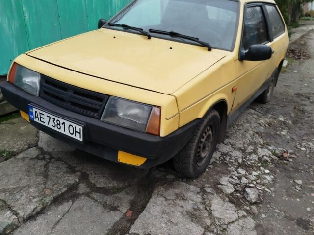 Желтый ВАЗ 2108, объемом двигателя 1.3 л и пробегом 200 тыс. км за 664 $, фото 1 на Automoto.ua