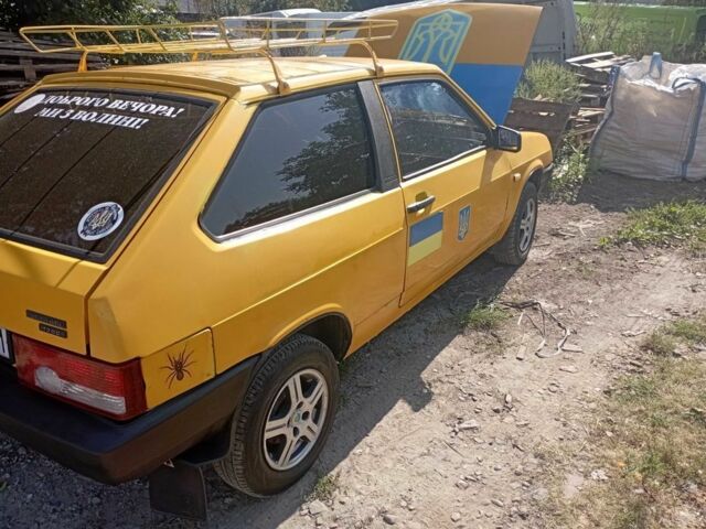 Желтый ВАЗ 2108, объемом двигателя 1.3 л и пробегом 83 тыс. км за 400 $, фото 6 на Automoto.ua