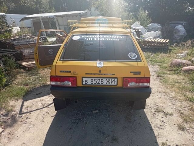 Желтый ВАЗ 2108, объемом двигателя 1.3 л и пробегом 83 тыс. км за 400 $, фото 5 на Automoto.ua