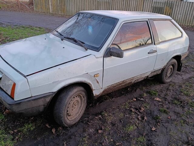 Серый ВАЗ 2108, объемом двигателя 1.5 л и пробегом 80 тыс. км за 758 $, фото 2 на Automoto.ua