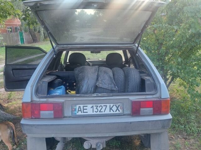 ВАЗ 2108 1985 в Кривом Роге на Automoto.ua Серый ВАЗ 2108, объемом двигателя 1.3 л и пробегом 130 тыс. км за 605 $, фото 2 на Automoto.ua