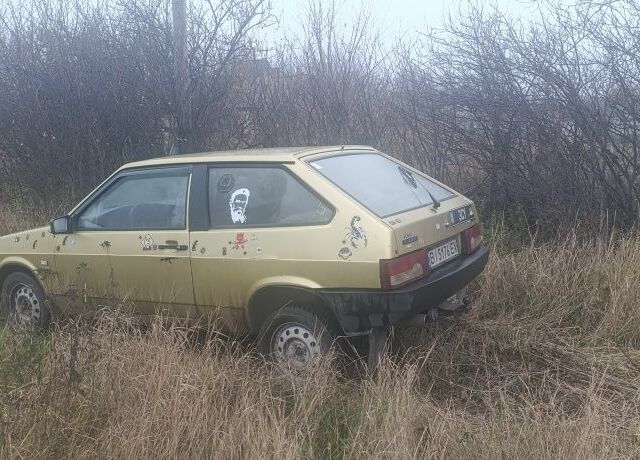 Серый ВАЗ 2108, объемом двигателя 1 л и пробегом 269 тыс. км за 835 $, фото 2 на Automoto.ua