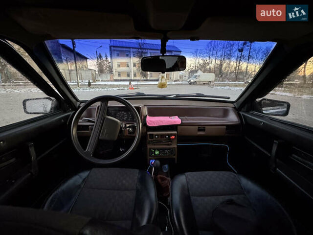 Серый ВАЗ 2108, объемом двигателя 1.3 л и пробегом 100 тыс. км за 800 $, фото 2 на Automoto.ua