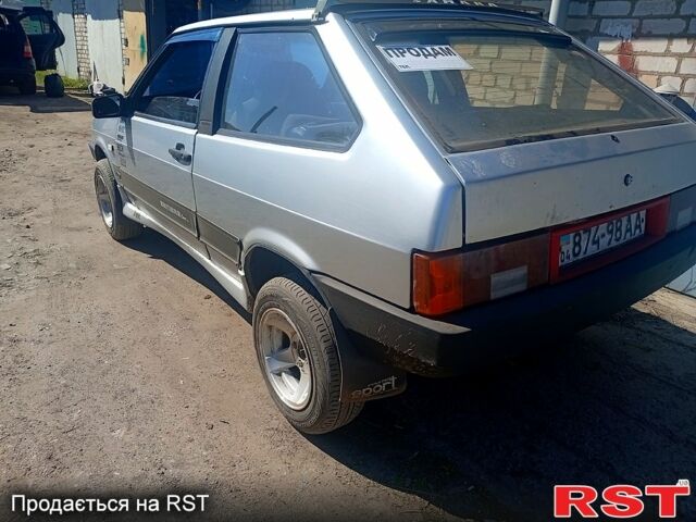Серый ВАЗ 2108, объемом двигателя 1.5 л и пробегом 10 тыс. км за 800 $, фото 5 на Automoto.ua