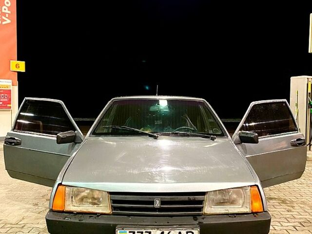 Серый ВАЗ 2108, объемом двигателя 1.3 л и пробегом 199 тыс. км за 1150 $, фото 3 на Automoto.ua