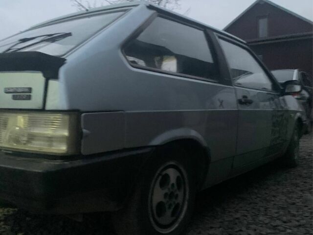 Серый ВАЗ 2108, объемом двигателя 1.3 л и пробегом 210 тыс. км за 1000 $, фото 4 на Automoto.ua