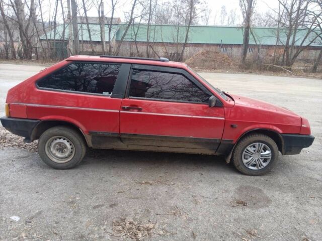 Серый ВАЗ 2108, объемом двигателя 1.3 л и пробегом 999 тыс. км за 1000 $, фото 1 на Automoto.ua