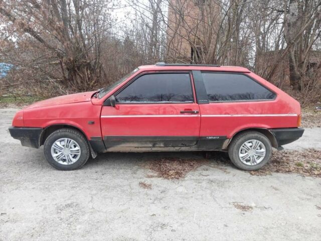 Серый ВАЗ 2108, объемом двигателя 1.3 л и пробегом 999 тыс. км за 1000 $, фото 3 на Automoto.ua