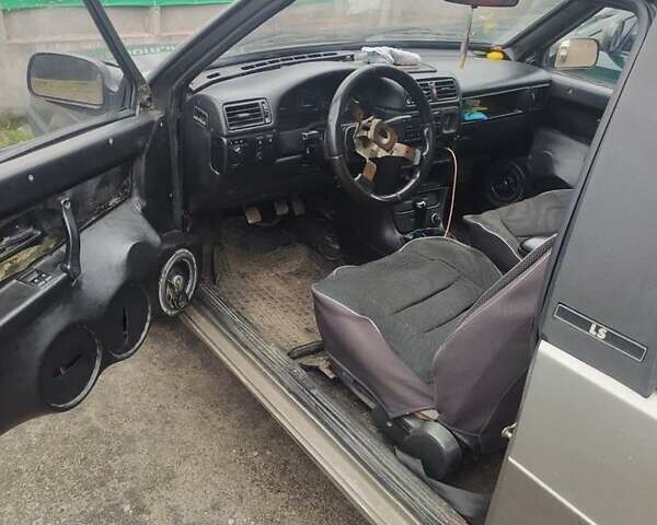 Серый ВАЗ 2108, объемом двигателя 1.5 л и пробегом 14 тыс. км за 1208 $, фото 3 на Automoto.ua