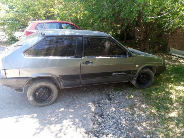 Серый ВАЗ 2108, объемом двигателя 1.3 л и пробегом 250 тыс. км за 500 $, фото 4 на Automoto.ua