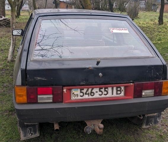 Серый ВАЗ 2108, объемом двигателя 1.3 л и пробегом 300 тыс. км за 700 $, фото 5 на Automoto.ua