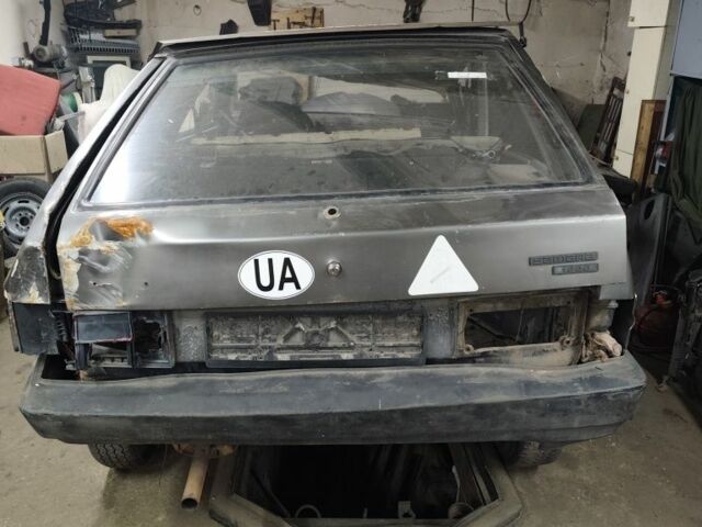 ВАЗ 2108 1990 в Харькове на Automoto.ua Серый ВАЗ 2108, объемом двигателя 1.5 л и пробегом 1 тыс. км за 215 $, фото 3 на Automoto.ua