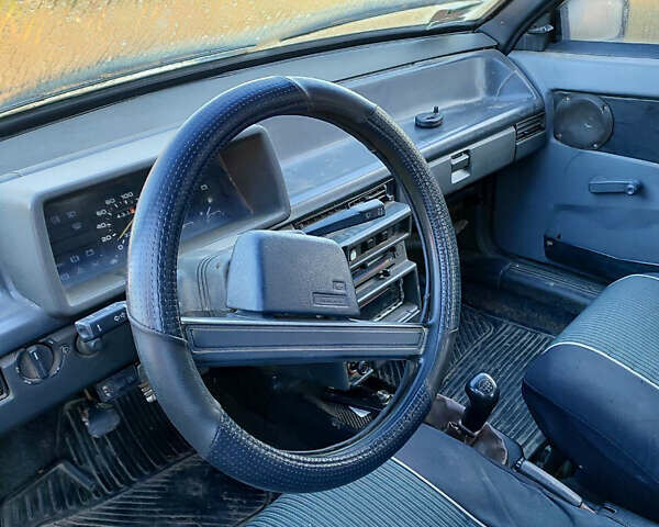 Серый ВАЗ 2108, объемом двигателя 1.5 л и пробегом 70 тыс. км за 500 $, фото 4 на Automoto.ua