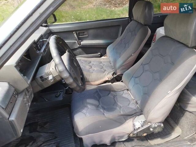 Серый ВАЗ 2108, объемом двигателя 1.3 л и пробегом 150 тыс. км за 1050 $, фото 6 на Automoto.ua