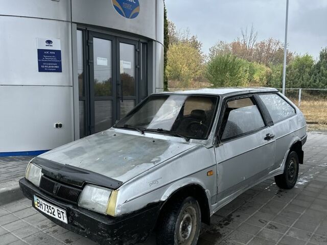 Серый ВАЗ 2108, объемом двигателя 1.1 л и пробегом 200 тыс. км за 400 $, фото 1 на Automoto.ua