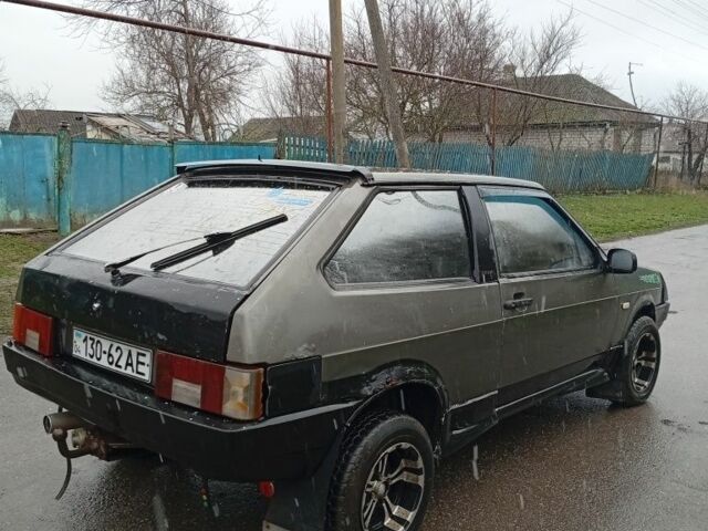 Серый ВАЗ 2108, объемом двигателя 1.5 л и пробегом 100 тыс. км за 750 $, фото 4 на Automoto.ua