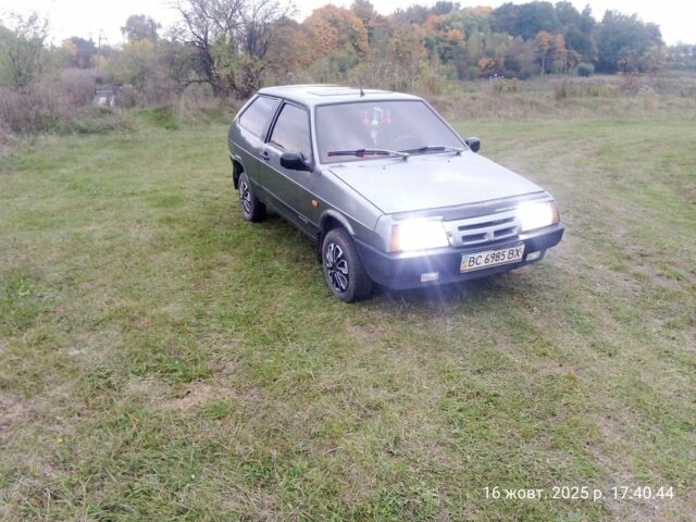 ВАЗ 2108 1991 у Млынове на Automoto.ua Сірий ВАЗ 2108, об'ємом двигуна 1.3 л та пробігом 1 тис. км за 850 $, фото 2 на Automoto.ua