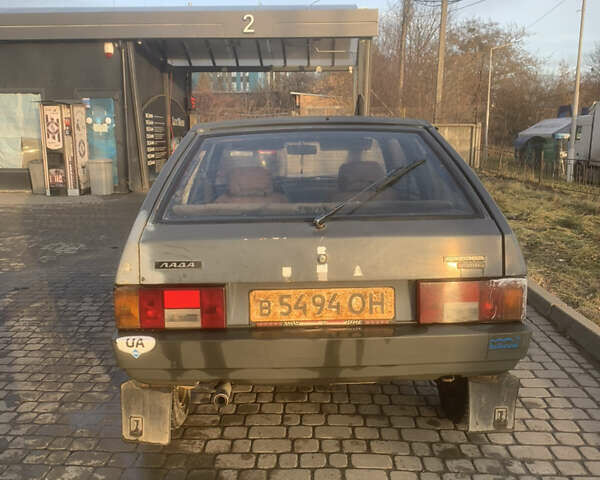 Серый ВАЗ 2108, объемом двигателя 1.5 л и пробегом 50 тыс. км за 650 $, фото 3 на Automoto.ua