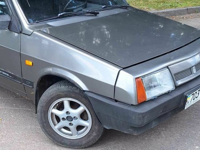 Серый ВАЗ 2108, объемом двигателя 0 л и пробегом 76 тыс. км за 900 $, фото 2 на Automoto.ua