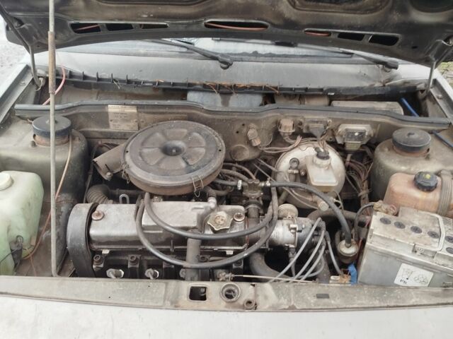 Серый ВАЗ 2108, объемом двигателя 0 л и пробегом 63 тыс. км за 700 $, фото 2 на Automoto.ua