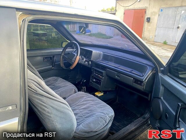 Серый ВАЗ 2108, объемом двигателя 1.3 л и пробегом 52 тыс. км за 1250 $, фото 5 на Automoto.ua
