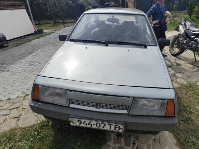 Серый ВАЗ 2108, объемом двигателя 0 л и пробегом 200 тыс. км за 750 $, фото 2 на Automoto.ua