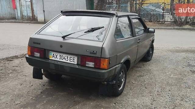 Серый ВАЗ 2108, объемом двигателя 1.5 л и пробегом 700 тыс. км за 1500 $, фото 2 на Automoto.ua