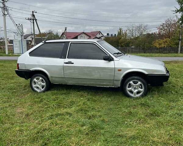 ВАЗ 2108 1991 у Львові на Automoto.ua Сірий ВАЗ 2108, об'ємом двигуна 1.3 л та пробігом 137 тис. км за 550 $, фото 2 на Automoto.ua