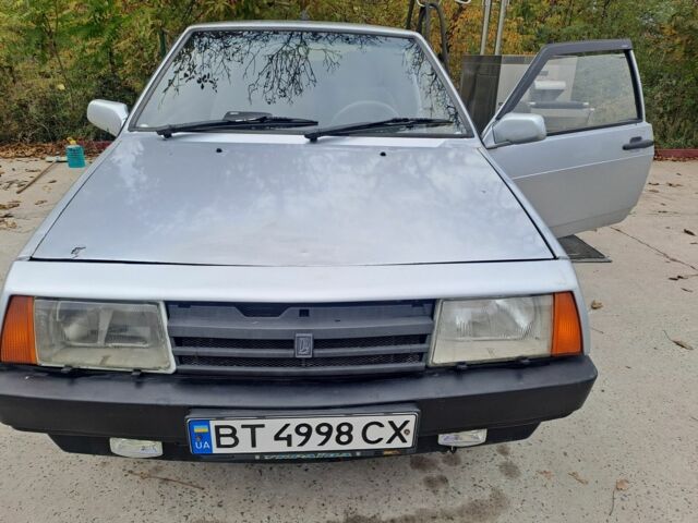 Серый ВАЗ 2108, объемом двигателя 1.1 л и пробегом 270 тыс. км за 900 $, фото 9 на Automoto.ua