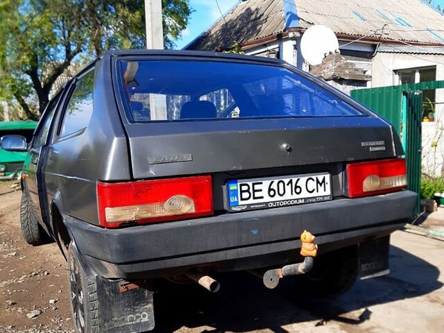 Серый ВАЗ 2108, объемом двигателя 1.3 л и пробегом 365 тыс. км за 1100 $, фото 3 на Automoto.ua