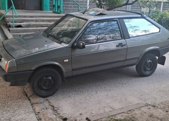 Серый ВАЗ 2108, объемом двигателя 1.3 л и пробегом 175 тыс. км за 750 $, фото 1 на Automoto.ua