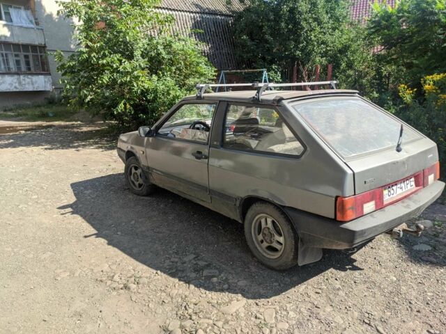 Серый ВАЗ 2108, объемом двигателя 1.3 л и пробегом 100 тыс. км за 700 $, фото 2 на Automoto.ua