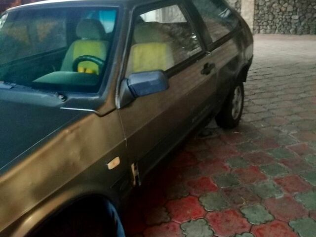 Серый ВАЗ 2108, объемом двигателя 1.5 л и пробегом 300 тыс. км за 600 $, фото 1 на Automoto.ua