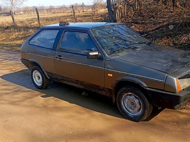 Серый ВАЗ 2108, объемом двигателя 1.5 л и пробегом 25 тыс. км за 600 $, фото 4 на Automoto.ua