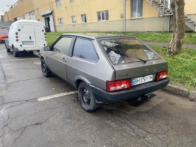 Серый ВАЗ 2108, объемом двигателя 1.5 л и пробегом 150 тыс. км за 1200 $, фото 2 на Automoto.ua