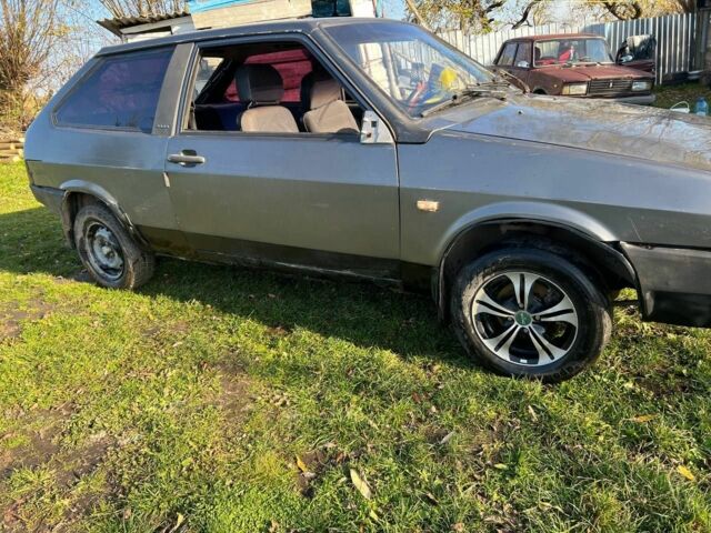 Серый ВАЗ 2108, объемом двигателя 1.3 л и пробегом 63 тыс. км за 581 $, фото 3 на Automoto.ua