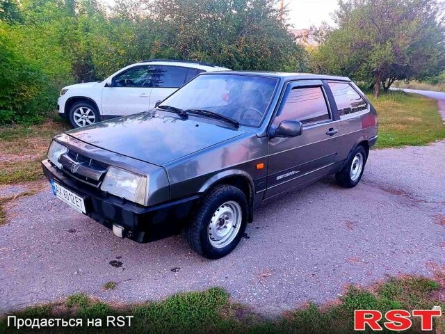 Серый ВАЗ 2108, объемом двигателя 1.3 л и пробегом 0 тыс. км за 800 $, фото 1 на Automoto.ua