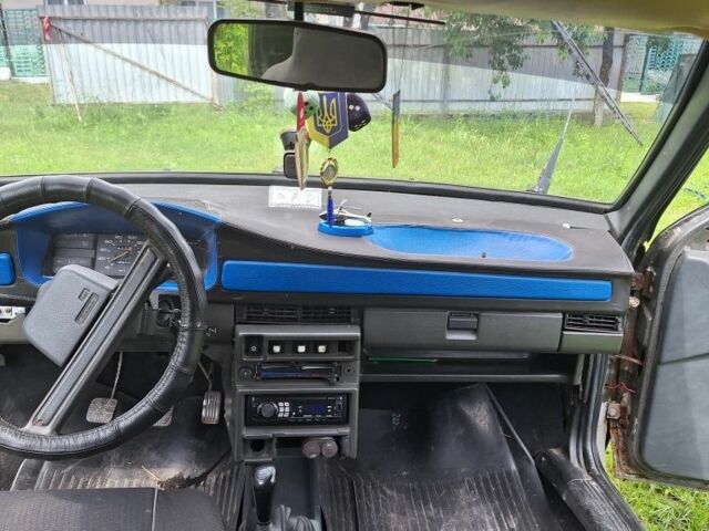 Серый ВАЗ 2108, объемом двигателя 1.3 л и пробегом 270 тыс. км за 350 $, фото 5 на Automoto.ua