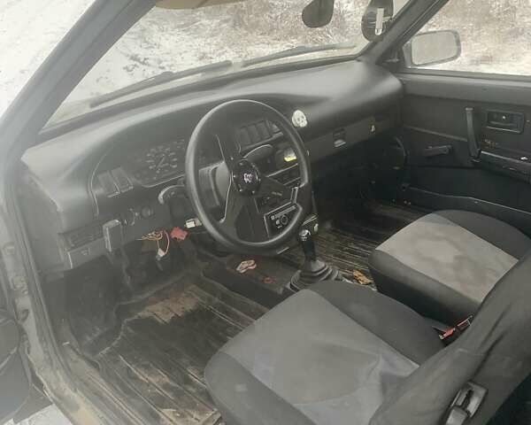 Серый ВАЗ 2108, объемом двигателя 1.3 л и пробегом 300 тыс. км за 650 $, фото 4 на Automoto.ua