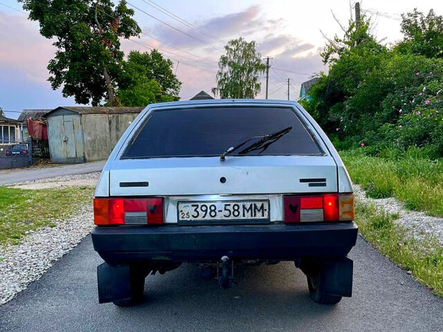 Серый ВАЗ 2108, объемом двигателя 1.5 л и пробегом 200 тыс. км за 675 $, фото 8 на Automoto.ua