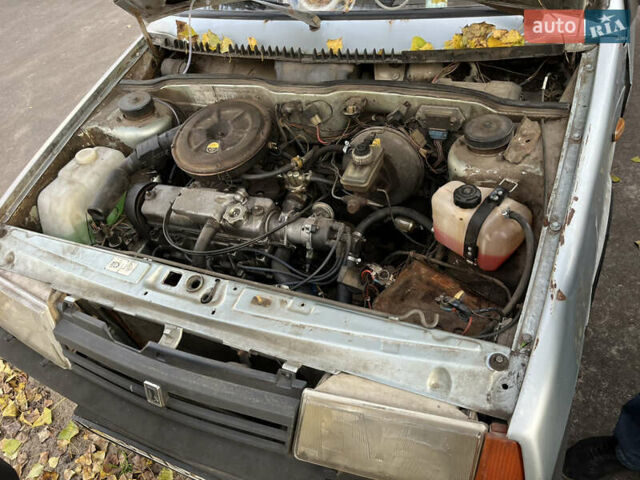Серый ВАЗ 2108, объемом двигателя 1.5 л и пробегом 300 тыс. км за 750 $, фото 4 на Automoto.ua