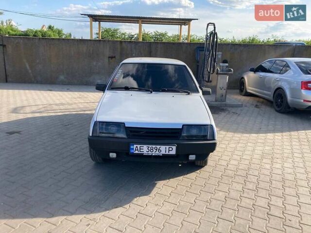 Серый ВАЗ 2108, объемом двигателя 0 л и пробегом 150 тыс. км за 1800 $, фото 5 на Automoto.ua