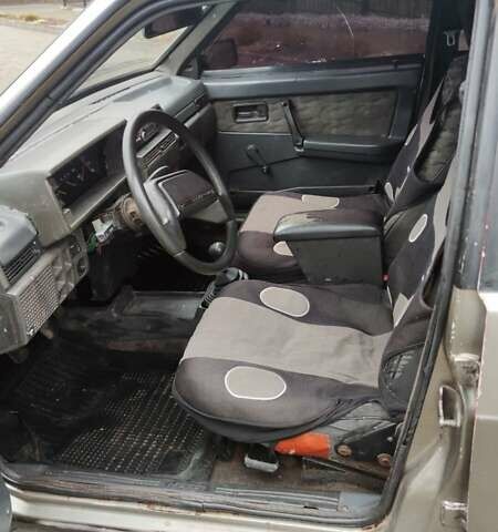 Серый ВАЗ 2108, объемом двигателя 1.5 л и пробегом 190 тыс. км за 550 $, фото 13 на Automoto.ua