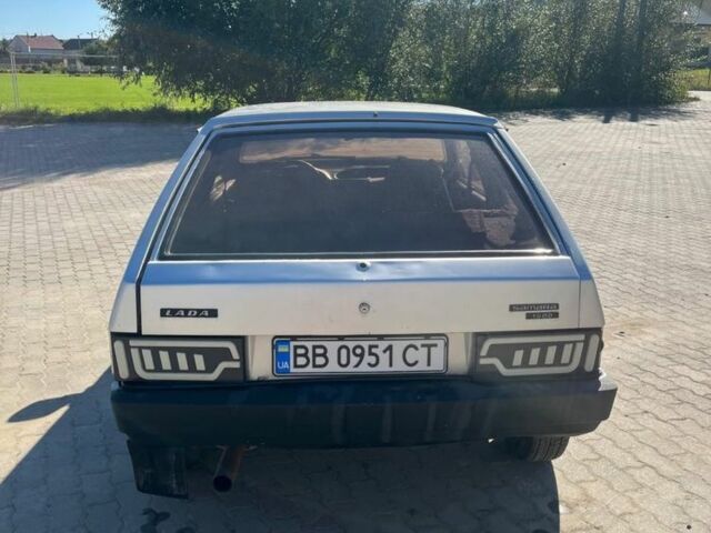 Серый ВАЗ 2108, объемом двигателя 1.3 л и пробегом 130 тыс. км за 1000 $, фото 2 на Automoto.ua