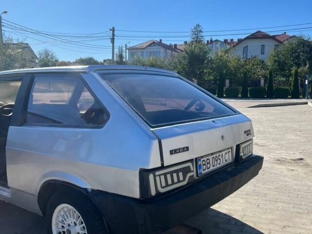 Серый ВАЗ 2108, объемом двигателя 1.3 л и пробегом 130 тыс. км за 1000 $, фото 5 на Automoto.ua