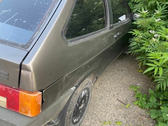 Серый ВАЗ 2108, объемом двигателя 1.3 л и пробегом 400 тыс. км за 599 $, фото 3 на Automoto.ua