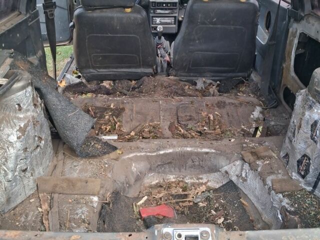 Серый ВАЗ 2108, объемом двигателя 0 л и пробегом 50 тыс. км за 500 $, фото 5 на Automoto.ua