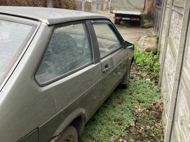 Серый ВАЗ 2108, объемом двигателя 1.5 л и пробегом 200 тыс. км за 474 $, фото 4 на Automoto.ua